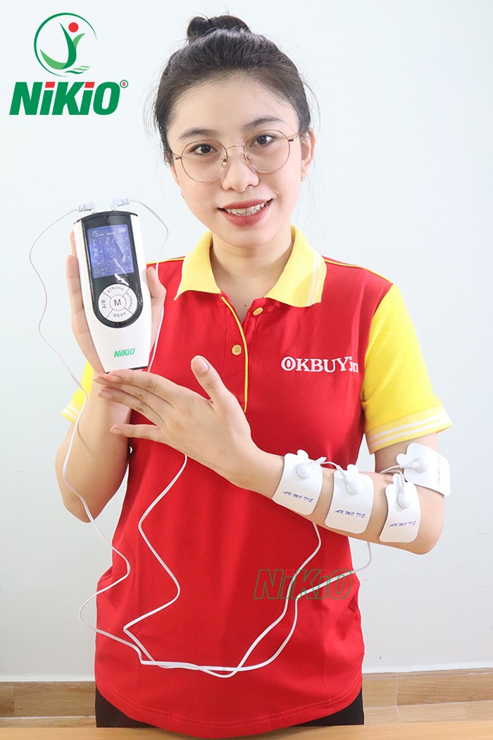 Máy massage xung điện 2 điện cực 4 miếng dán Nikio NK-103