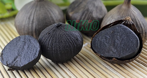 Ăn tỏi đen đúng cách giúp tăng cường đề kháng rất tốt 