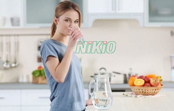 Uống nhiều nước trong ngày là cách giảm mỡ bụng nhanh nhất